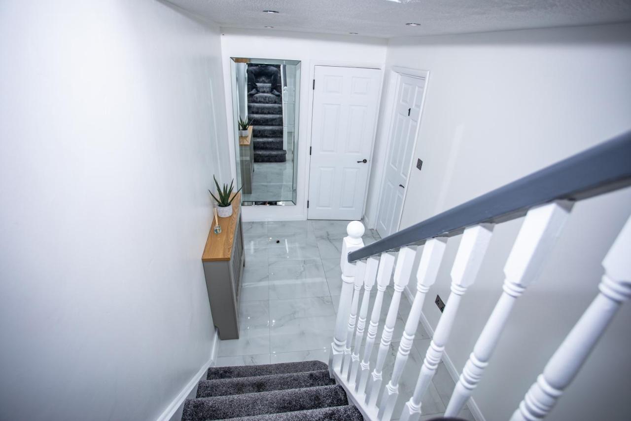 La Vida In Casa Hotel Thamesmead  Екстериор снимка
