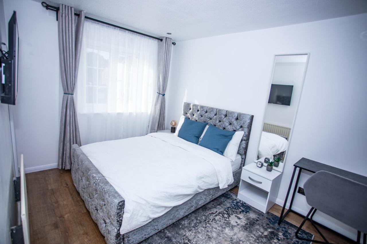 La Vida In Casa Hotel Thamesmead  Екстериор снимка