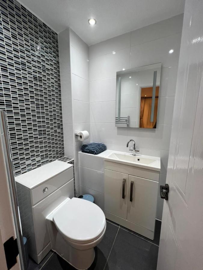 La Vida In Casa Hotel Thamesmead  Екстериор снимка